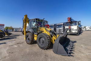 Экскаватор-погрузчик New Holland B115C Performance (рычаги сзади)