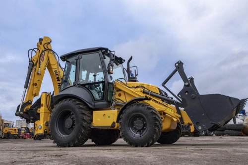 Экскаватор-погрузчик New Holland B80C
