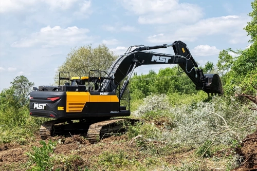 Экскаватор MST M300 LC