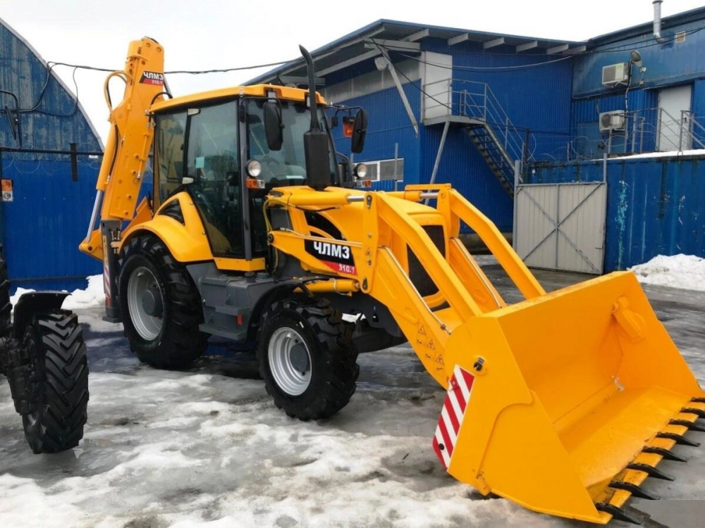 Экскаватор-погрузчик ЧЛМЗ-310