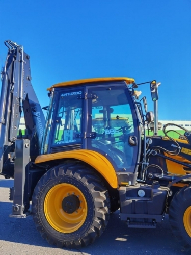 Экскаватор погрузчик Cukurova 885